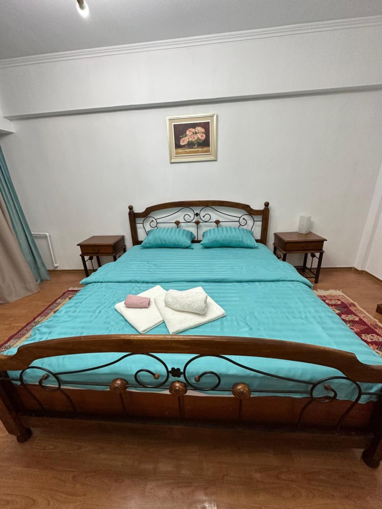 Apart 13 Алматы Экстерьер фото